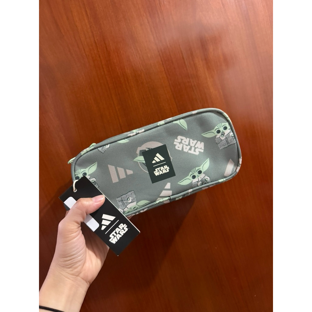 Kotak Pensil Adidas Anak motif Starwars #Adidas #hadiahanak #kotakpensil #adidasori #adidaspencilcas