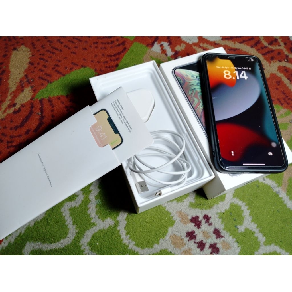 iPhone xs max 64GB bekas pakai mulus