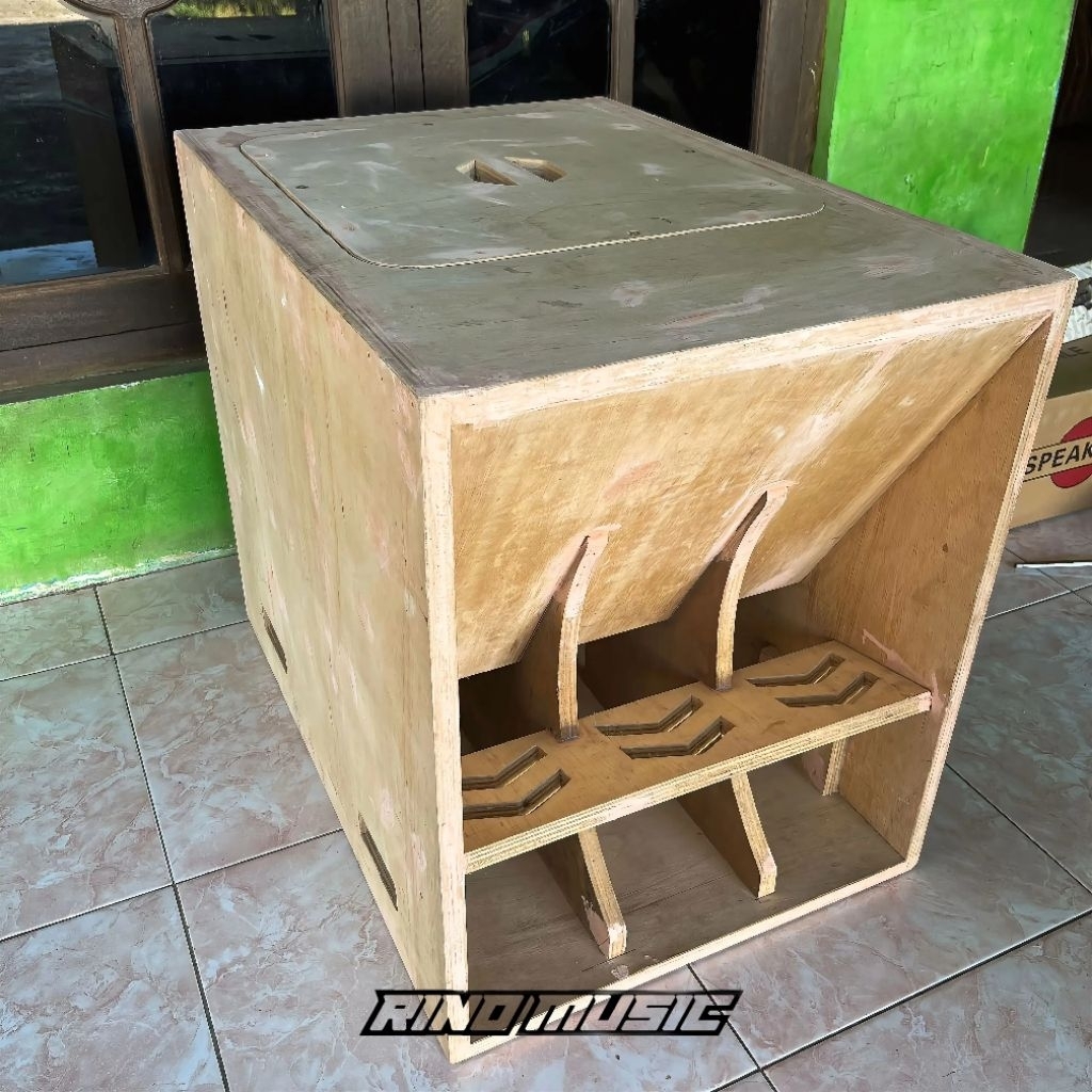 BOX TURBO 15 INCH - Box Speaker 15 inch Turbo Bahan 18 Mili