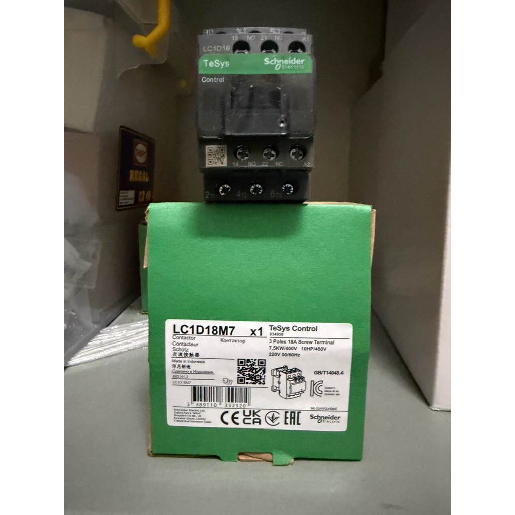 kontaktor LC1D18M7 Schneider / Contactor Schneider LC1D18M7
