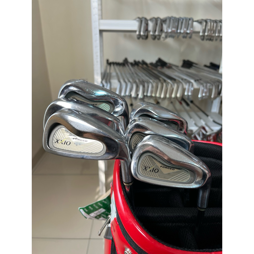 Iron set 5-P XXIO FORGED