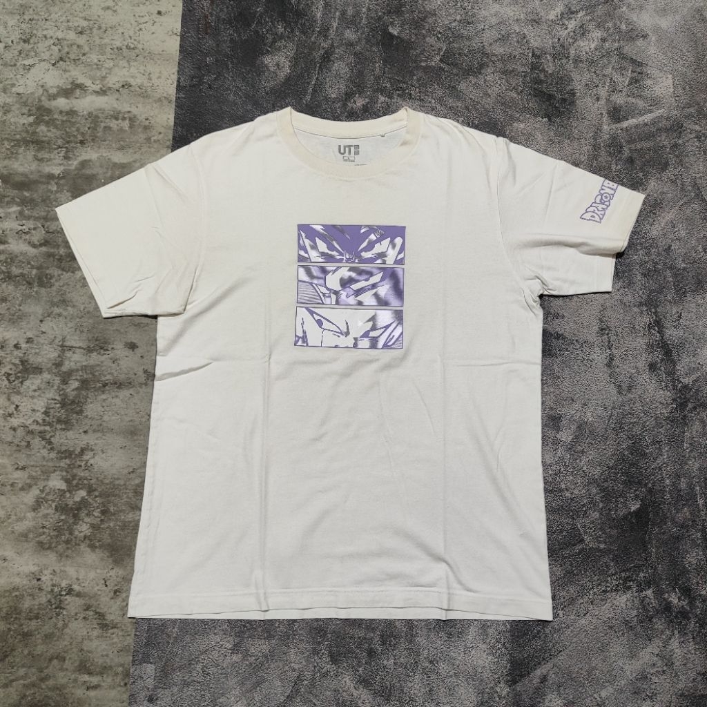 Kaos uniqlo dragonball