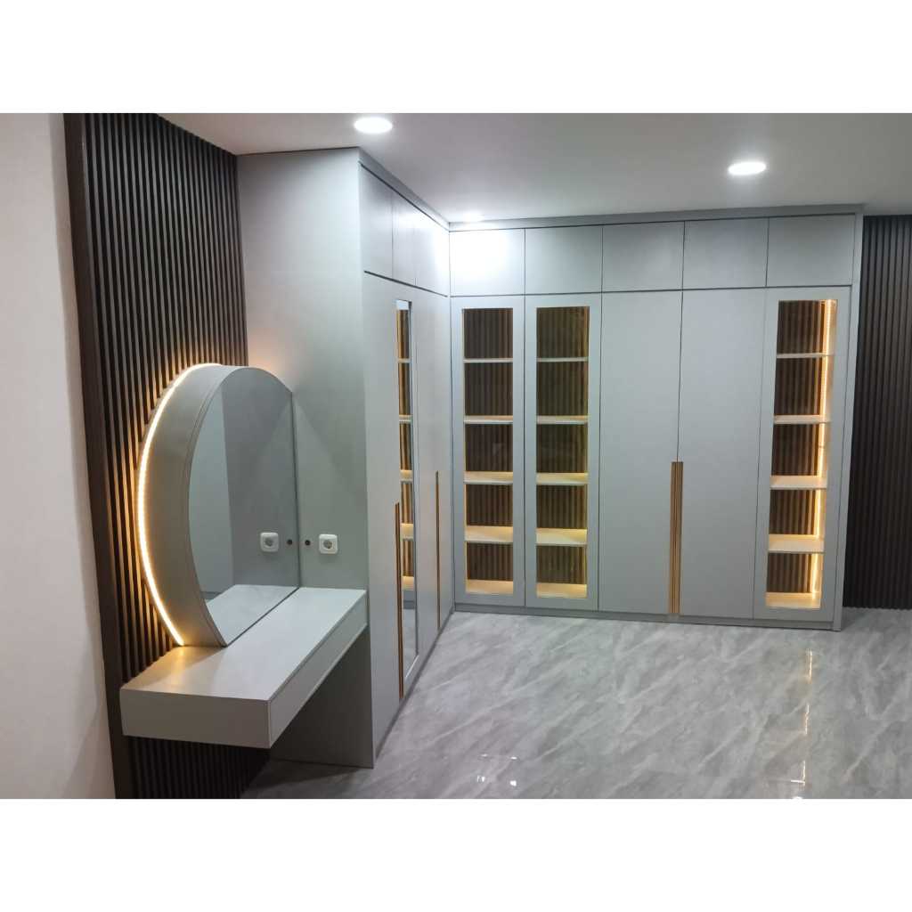 Wardrobe Custom Desain Simpel