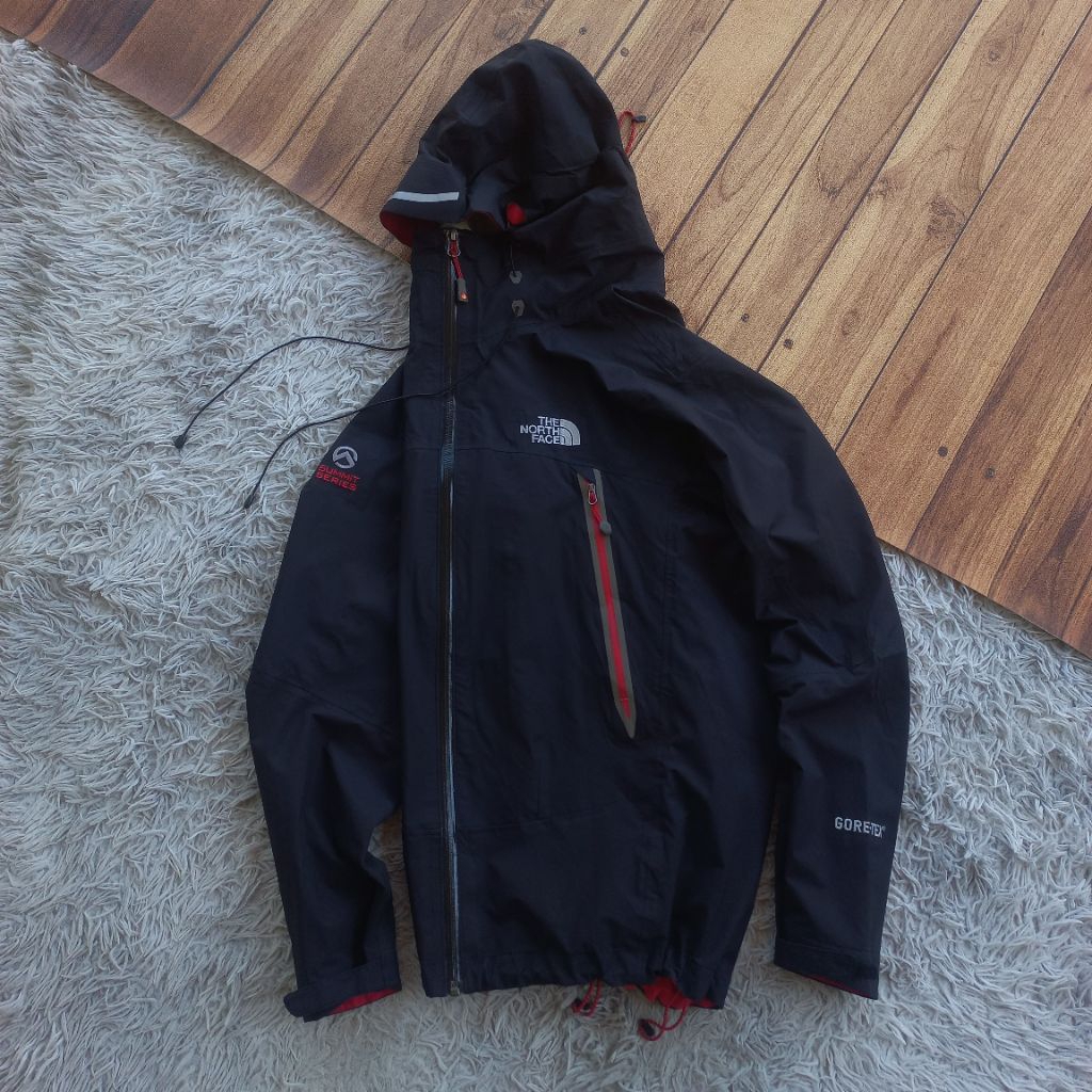 The North Face Summit Series Gore-tex Gorpcore Waterproof Outdoor Jacket