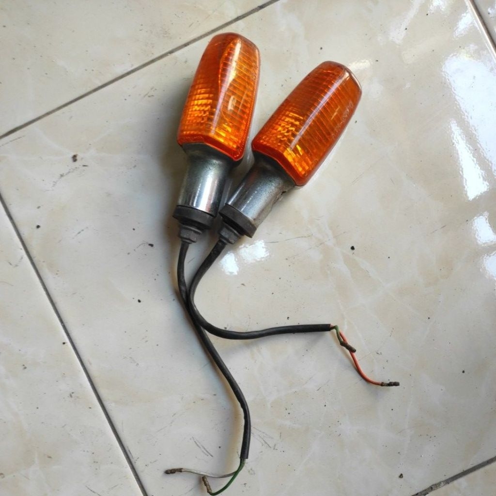 Lampu sein honda tiger 2000 ori