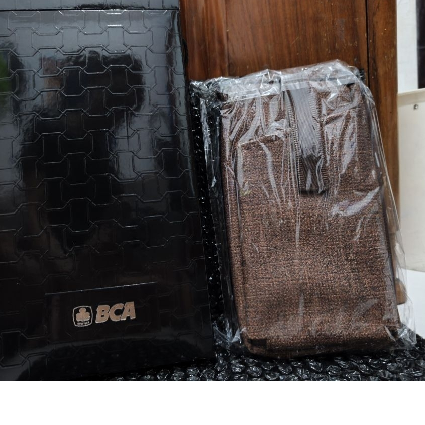Tas dompet BCA