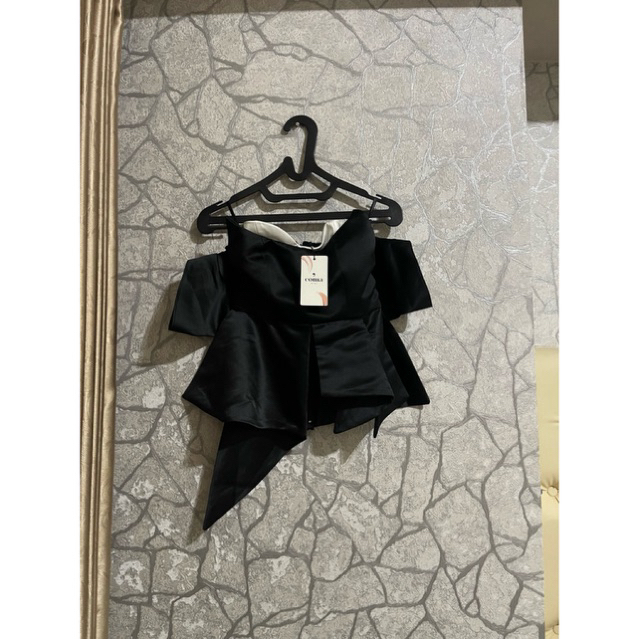 Coma Label - Camile Top Black White