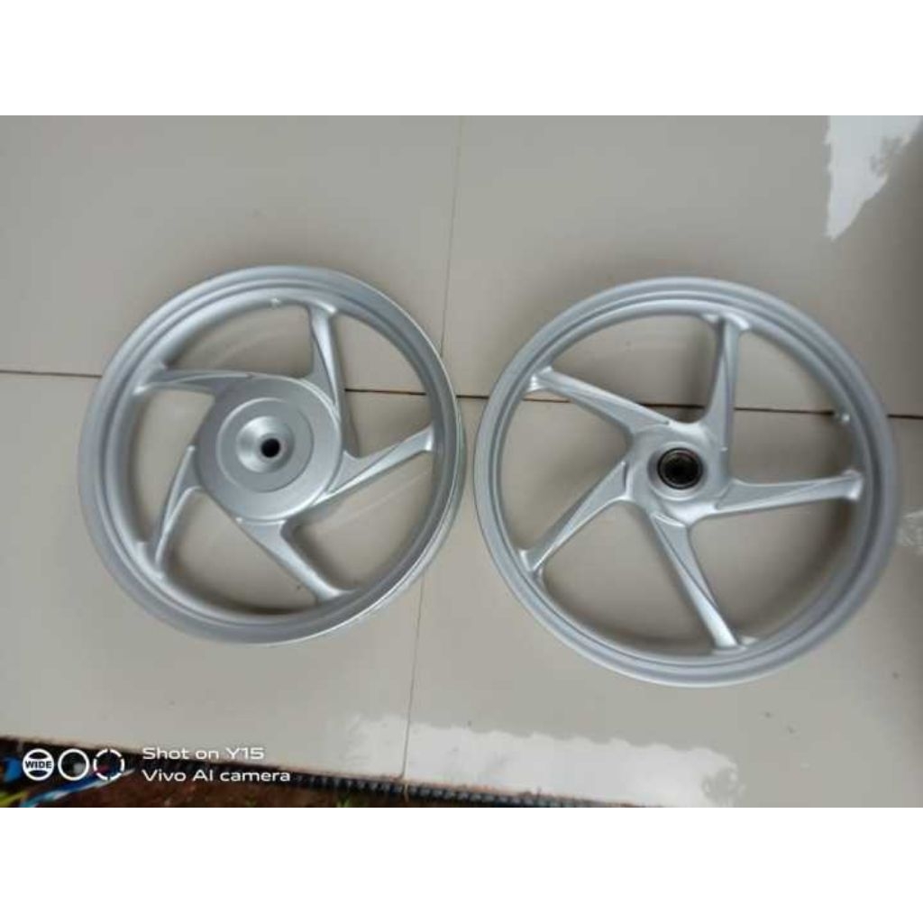 Velg Belakang Honda Beat Karburator eSP Original Kondisi Bekas