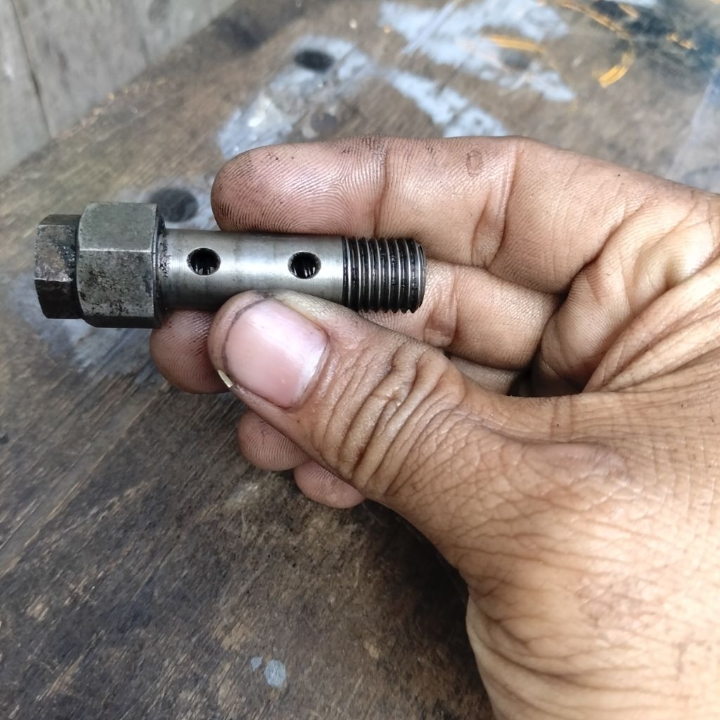 baut nepel panjang bospom dyna 125