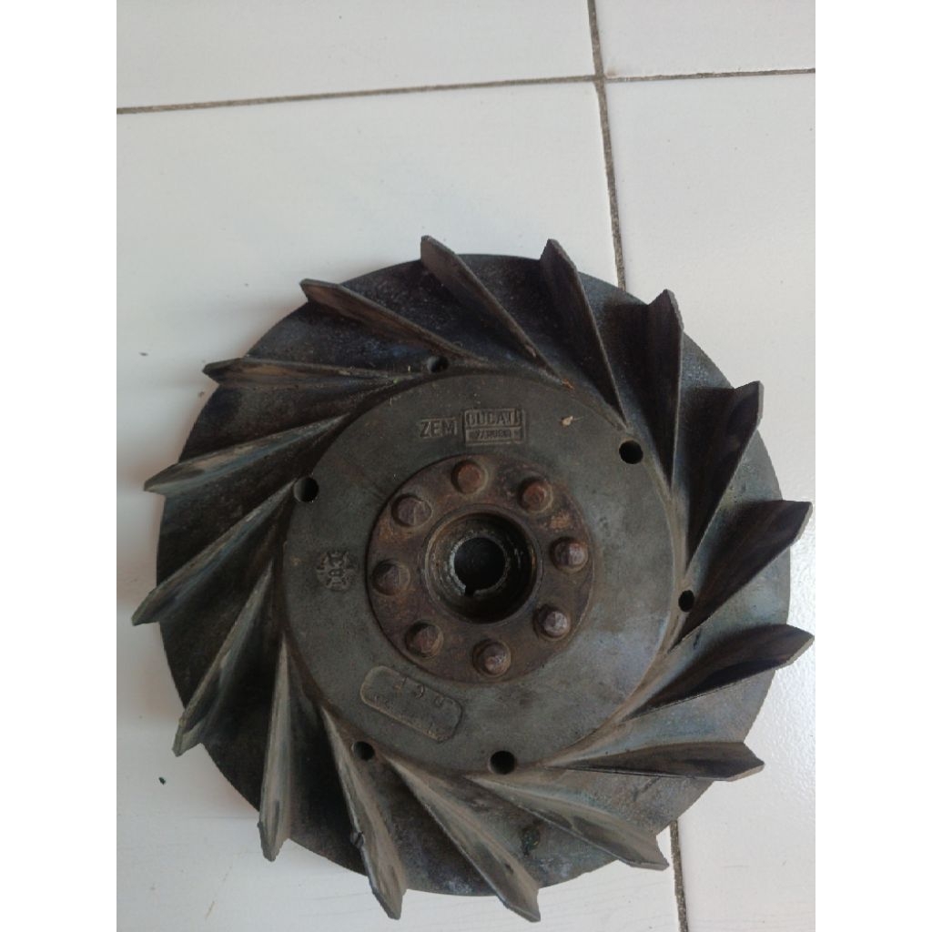 magnet vespa zem ducati cdi