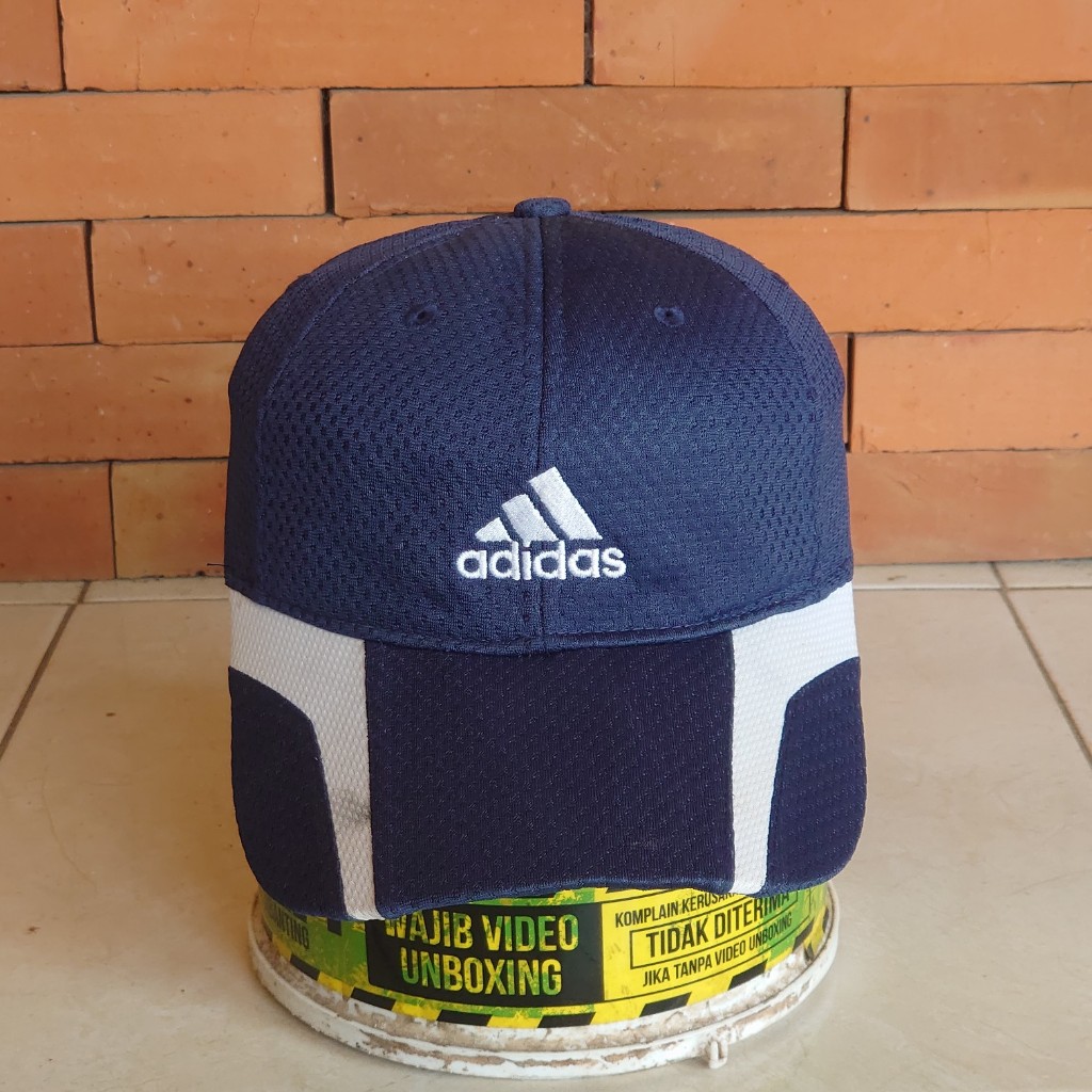 TOPI RUNNING ADIDAS ORIGINAL