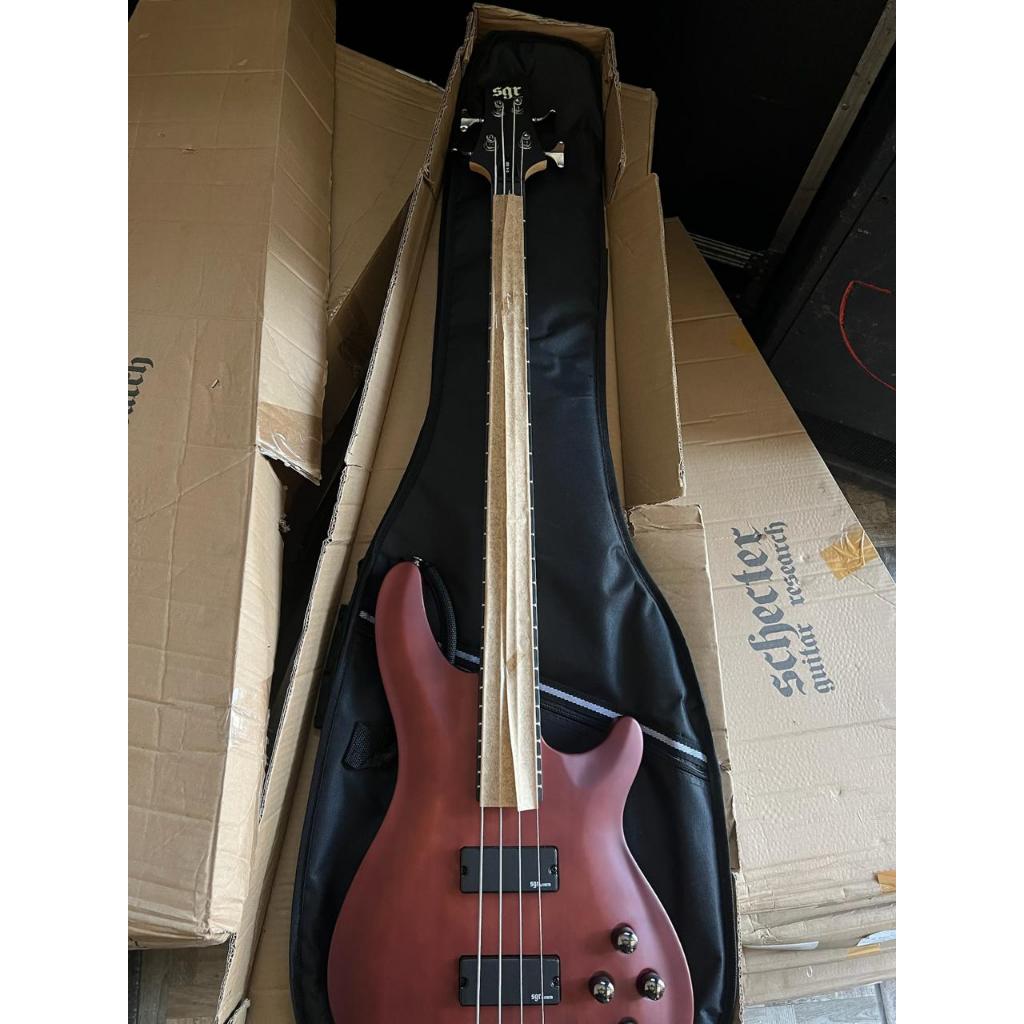 GITAR BASS ELEKTRIK SCHECTER