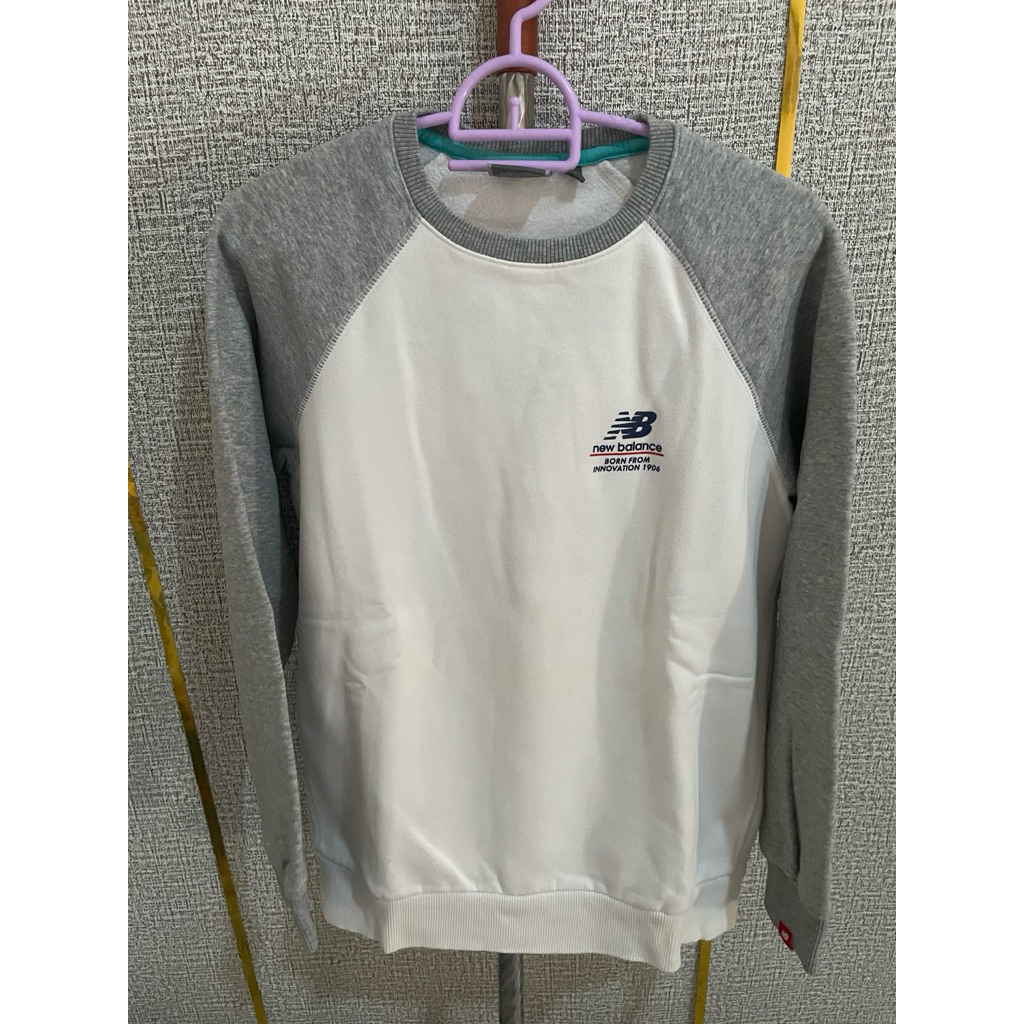 kaos New Balance Original - bekas pemakaian pribadi - sise BACA DESKRIPSI