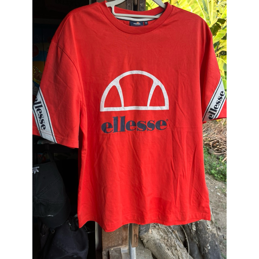 Tshirt Ellese casual original tapped Kaos Ellese casual original