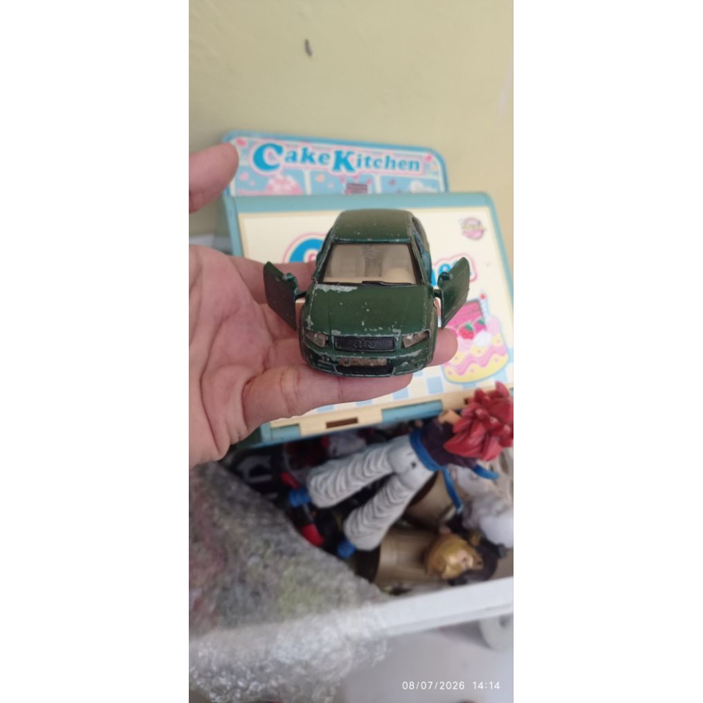 Diecast Audi A4 - Original WELLY (Preloved)