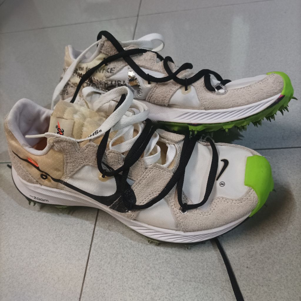 Sepatu Nike Air Zoom Terra Kiger 5 Off-White
