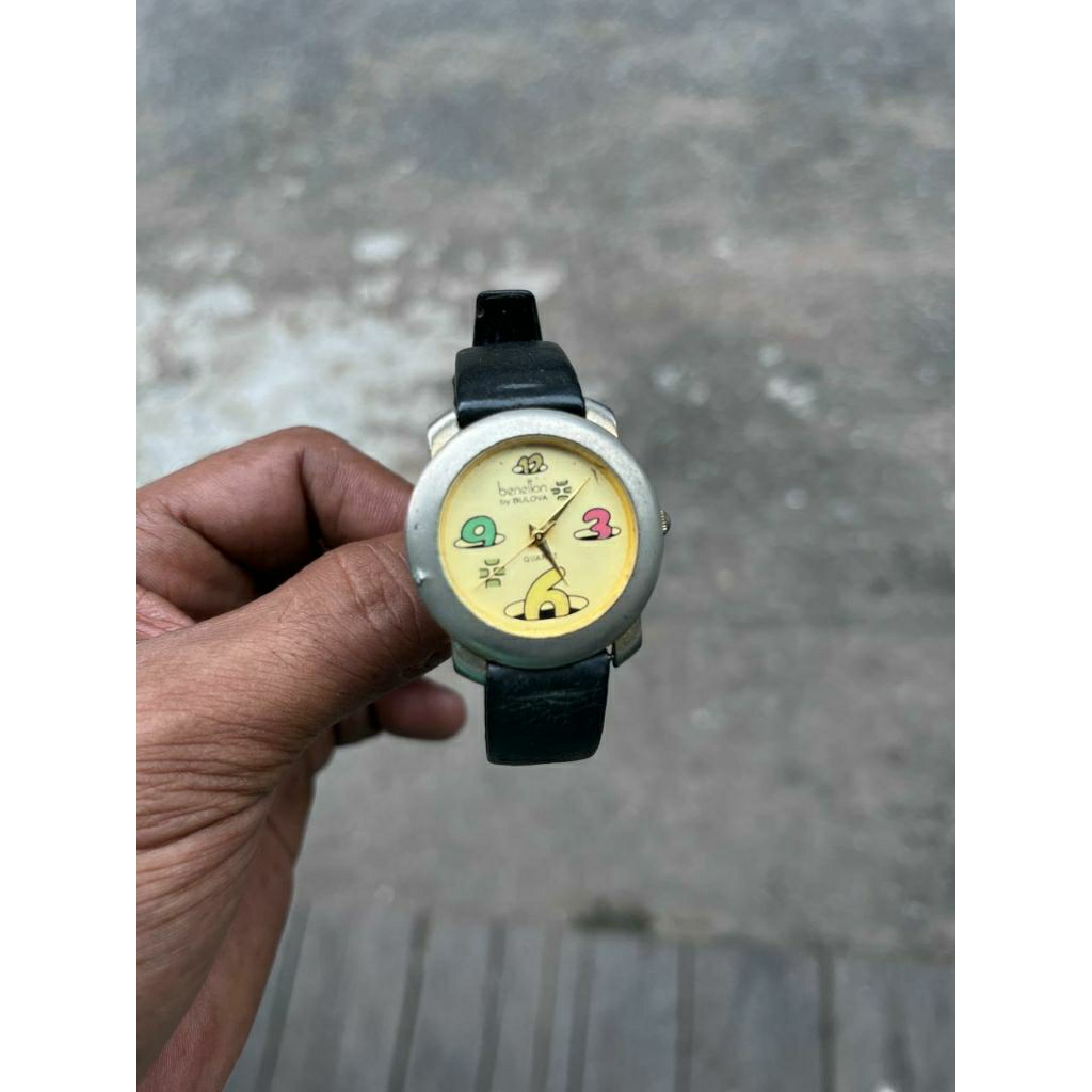 Jam Tangan Vintage Benetton By Bulova