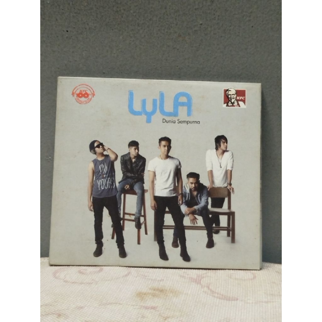 CD Lyla - Dunia Sempurna - KFC 100 Music Gallery - Original Album Indonesia