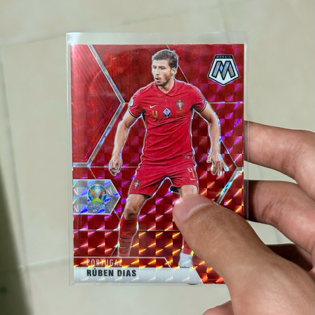 Kartu Bola Panini UEFA Euro 2020 Red Ruben Dias #156