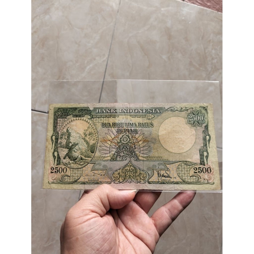 2500 komodo seri hewan thn 1957