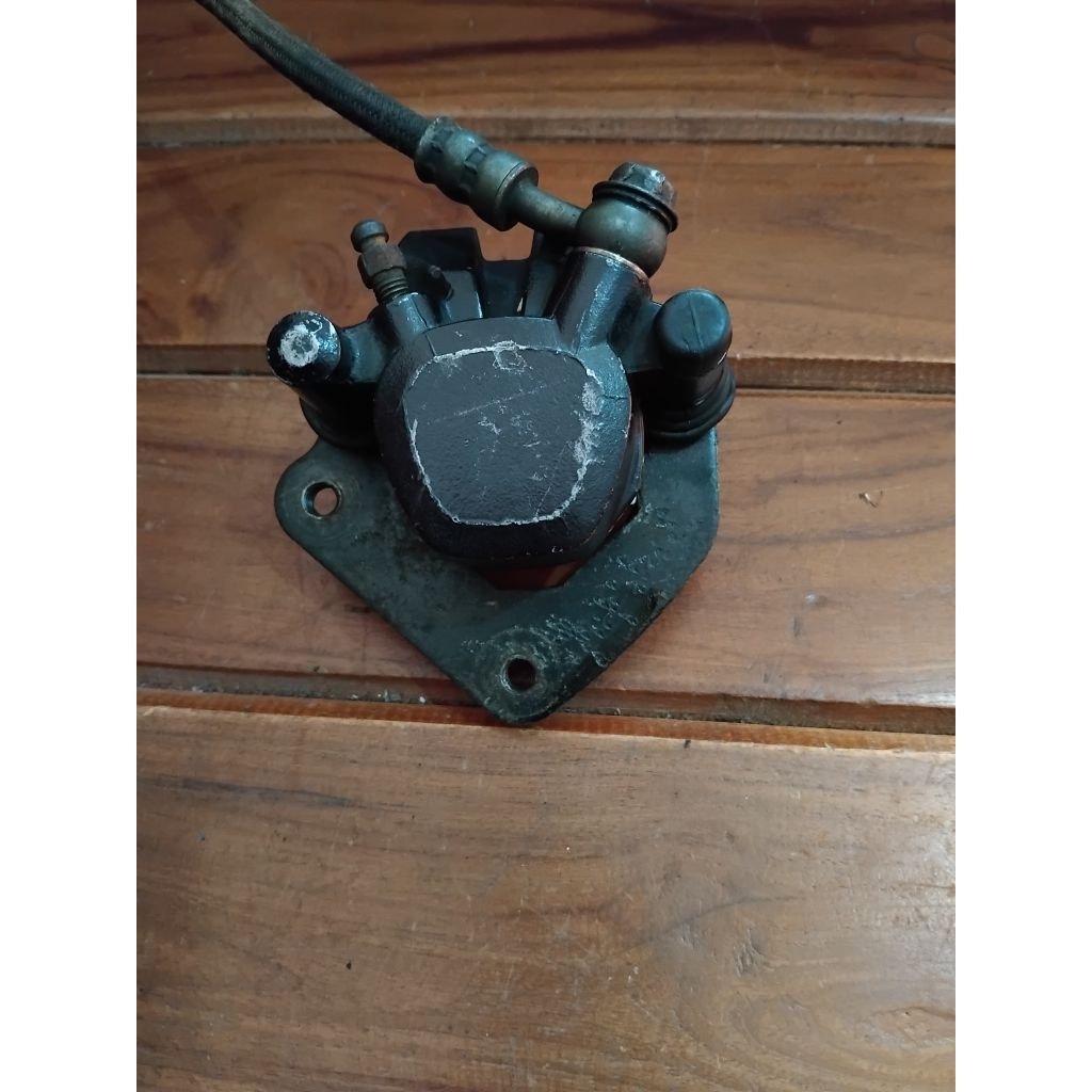 kaliper depan suzuki rgr 150 original copotan