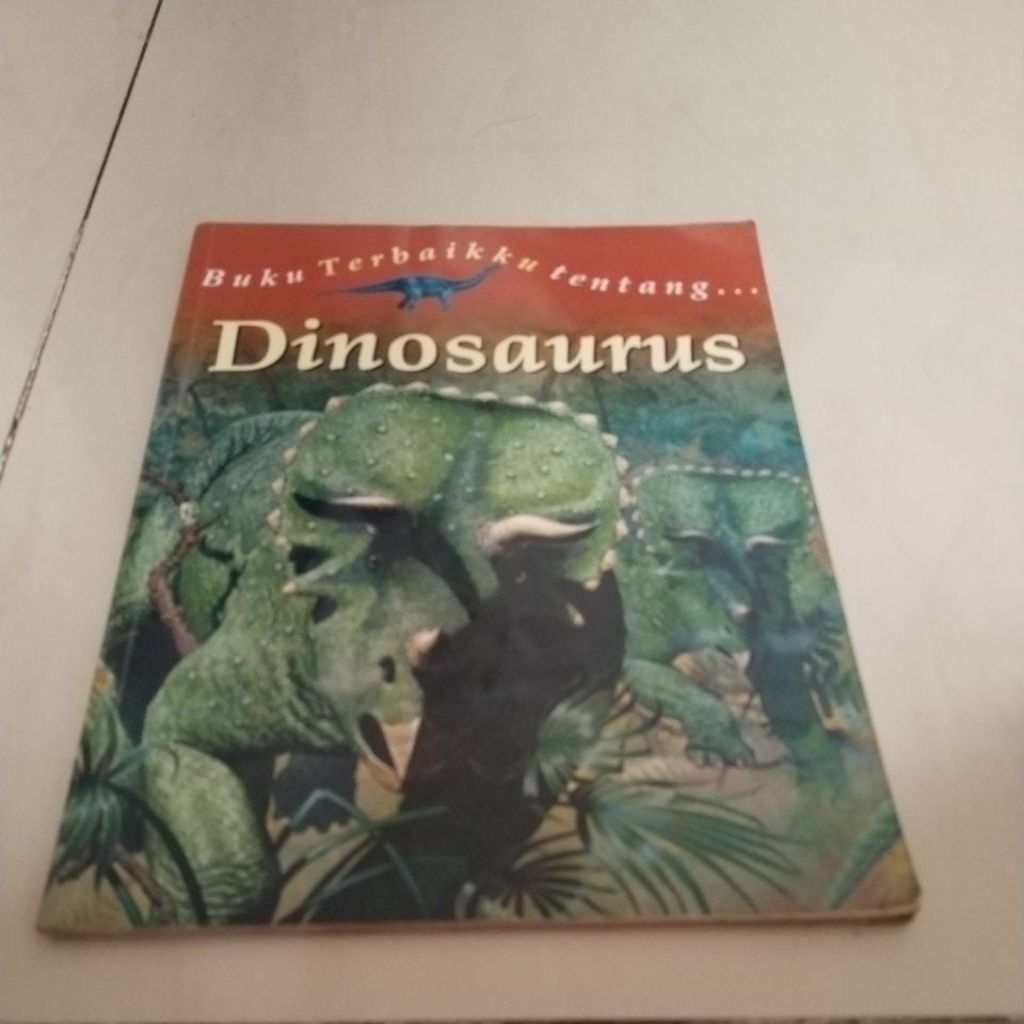 buku dinosaurus