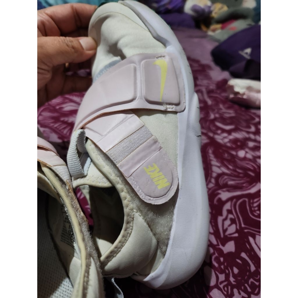 Nike flex advance