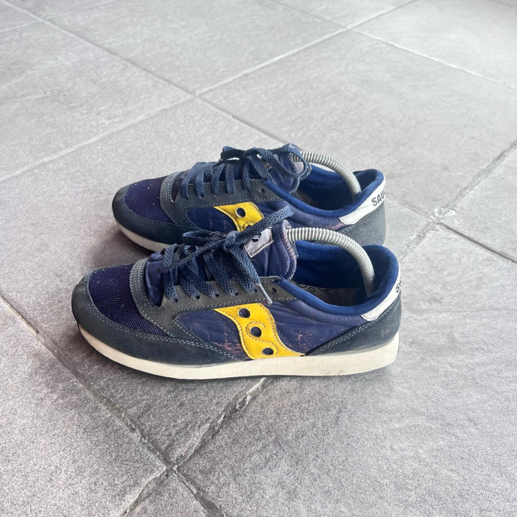 sepatu saucony original
