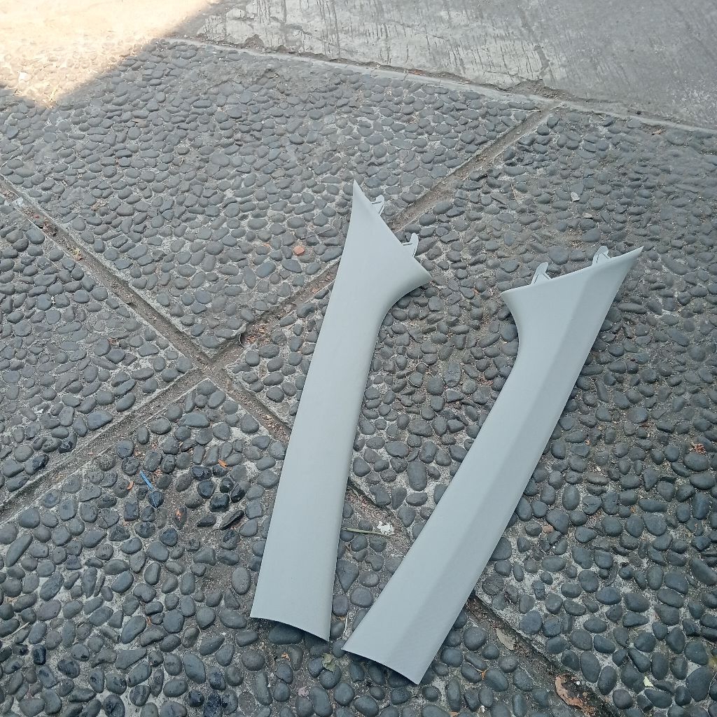 Pilar Kaca Depan Avanza Xenia 2012 - 2021 Original
