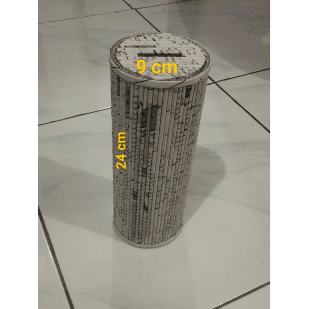 Celengan dari Kertas/Koran Linting DIY Prakarya