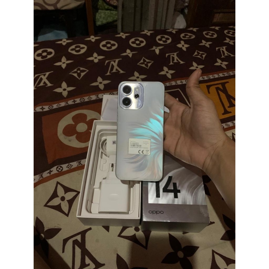 Oppo Reno 14f 5g 8 256gb second mulus