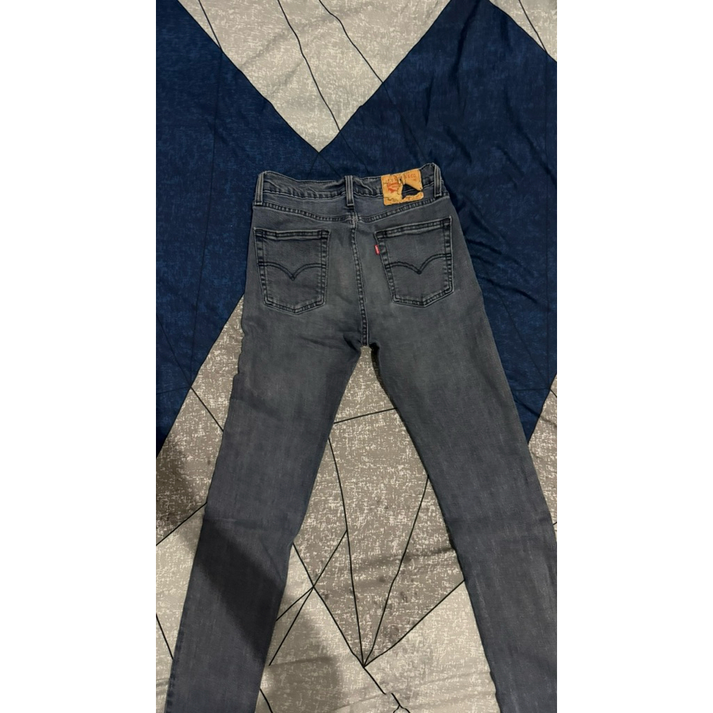Levis 510 W29 L32