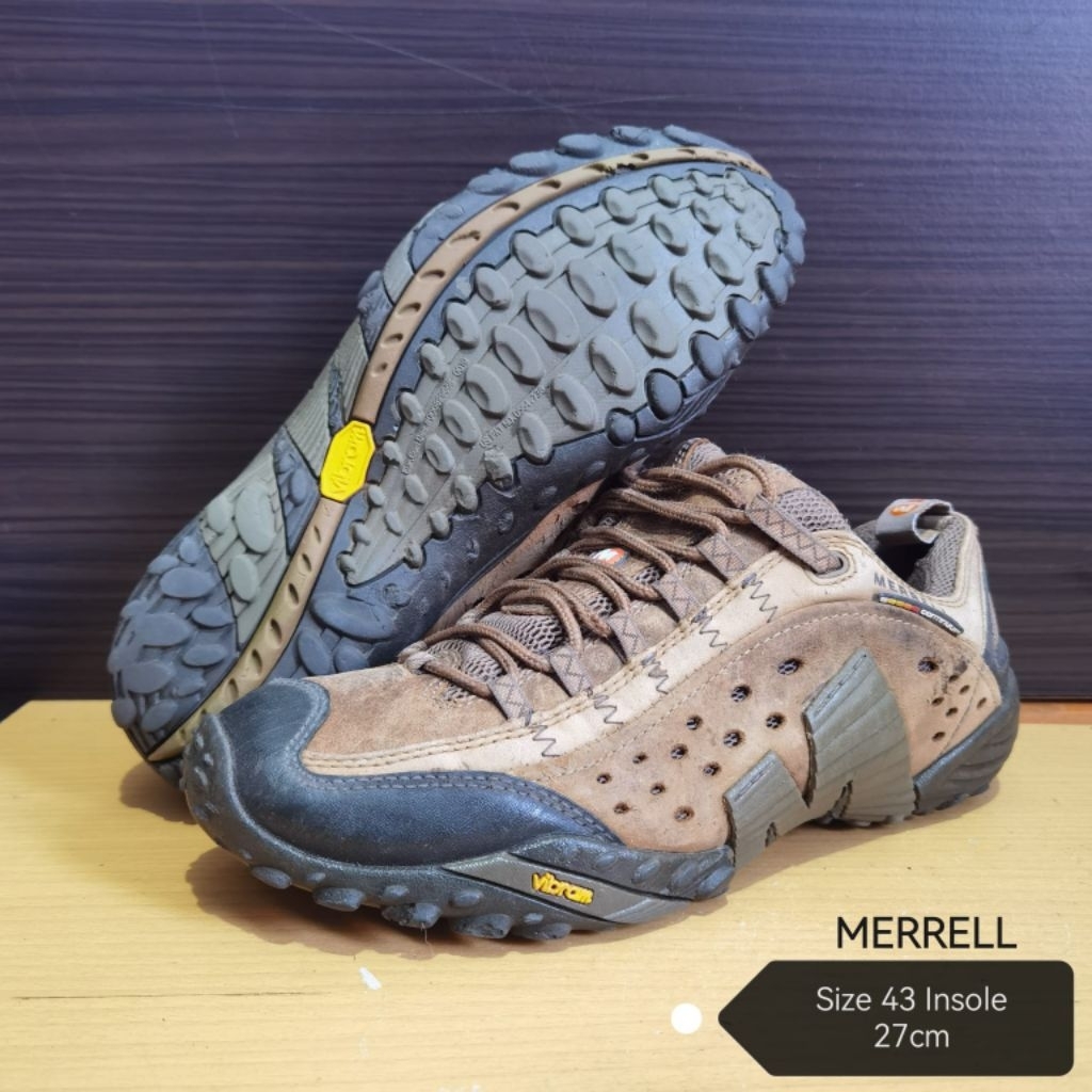 Merrell Intercept Low 43