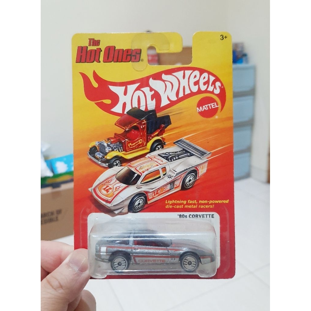 HOT WHEELS THE HOT ONES 80S CORVETTE