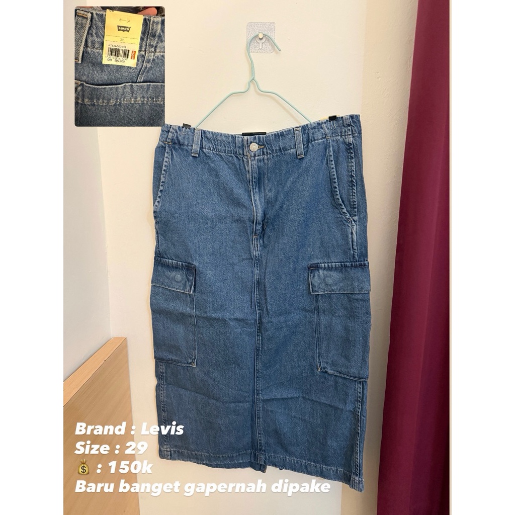 PRELOVED - Cargo Denim Skirt (Levis)
