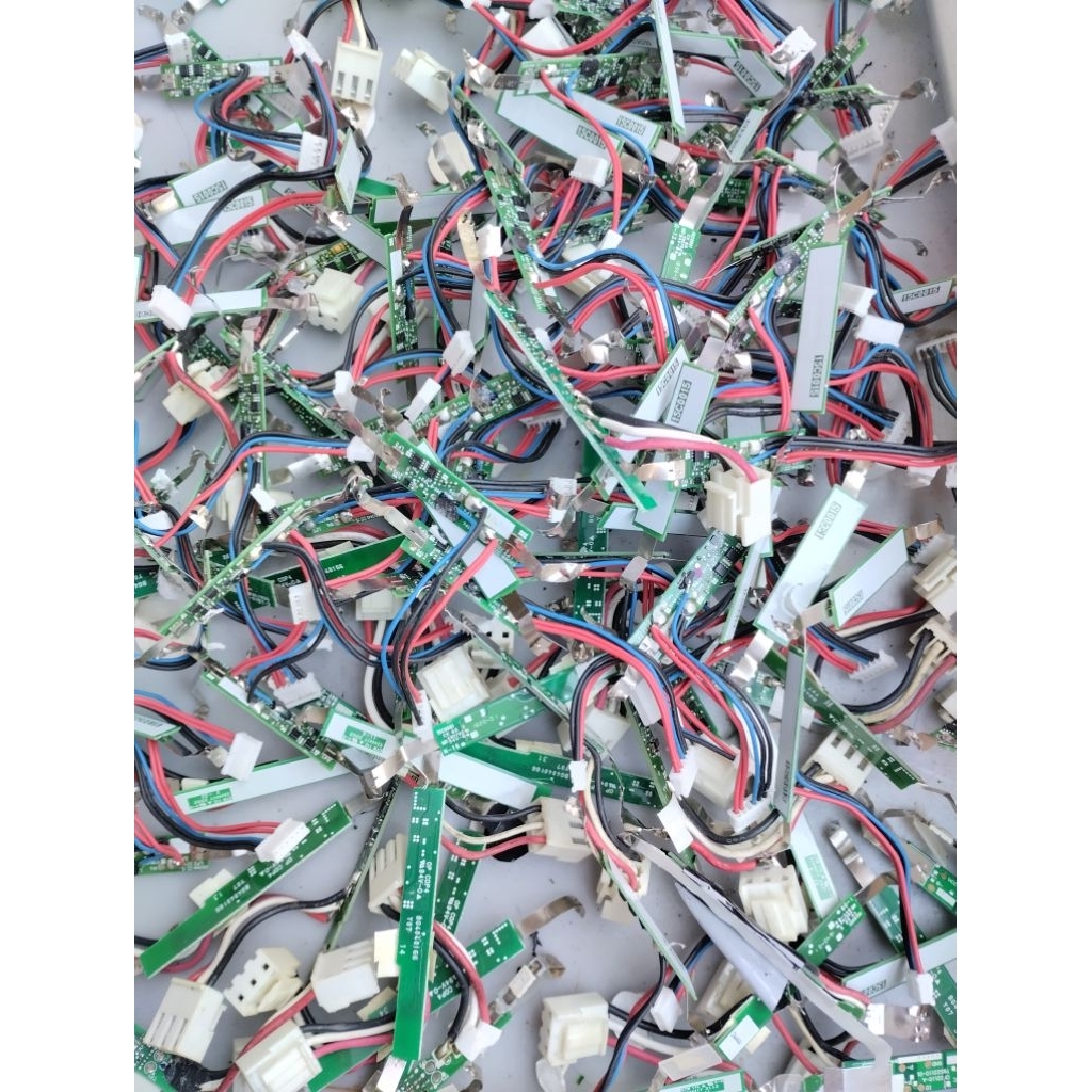 BMS 1S 3,7 volt copotan batre edc ( gambling )