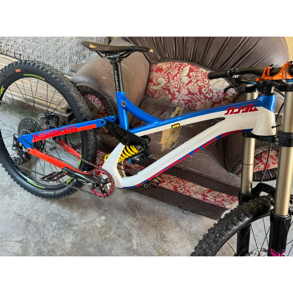 jual frame Ns bike fuzz Dh sz S/M