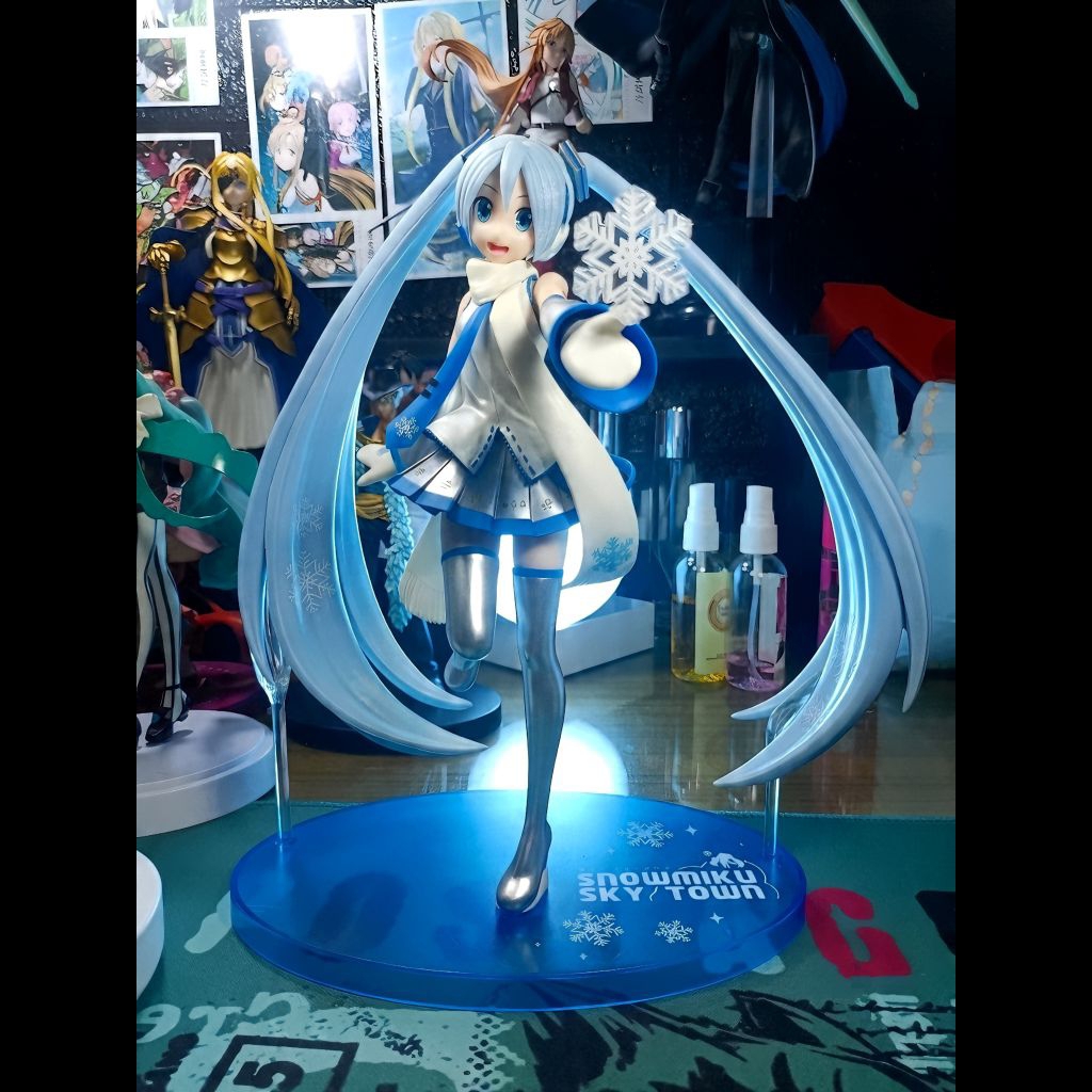 SEGA Luminasta Figure Hatsune Miku Snow