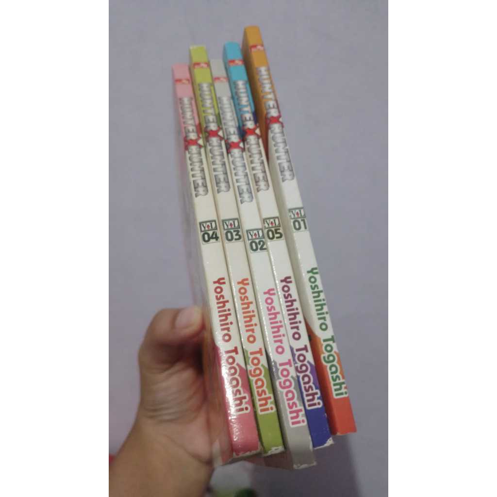 Komik Hunter X Hunter Vol 1-5 set Preloved