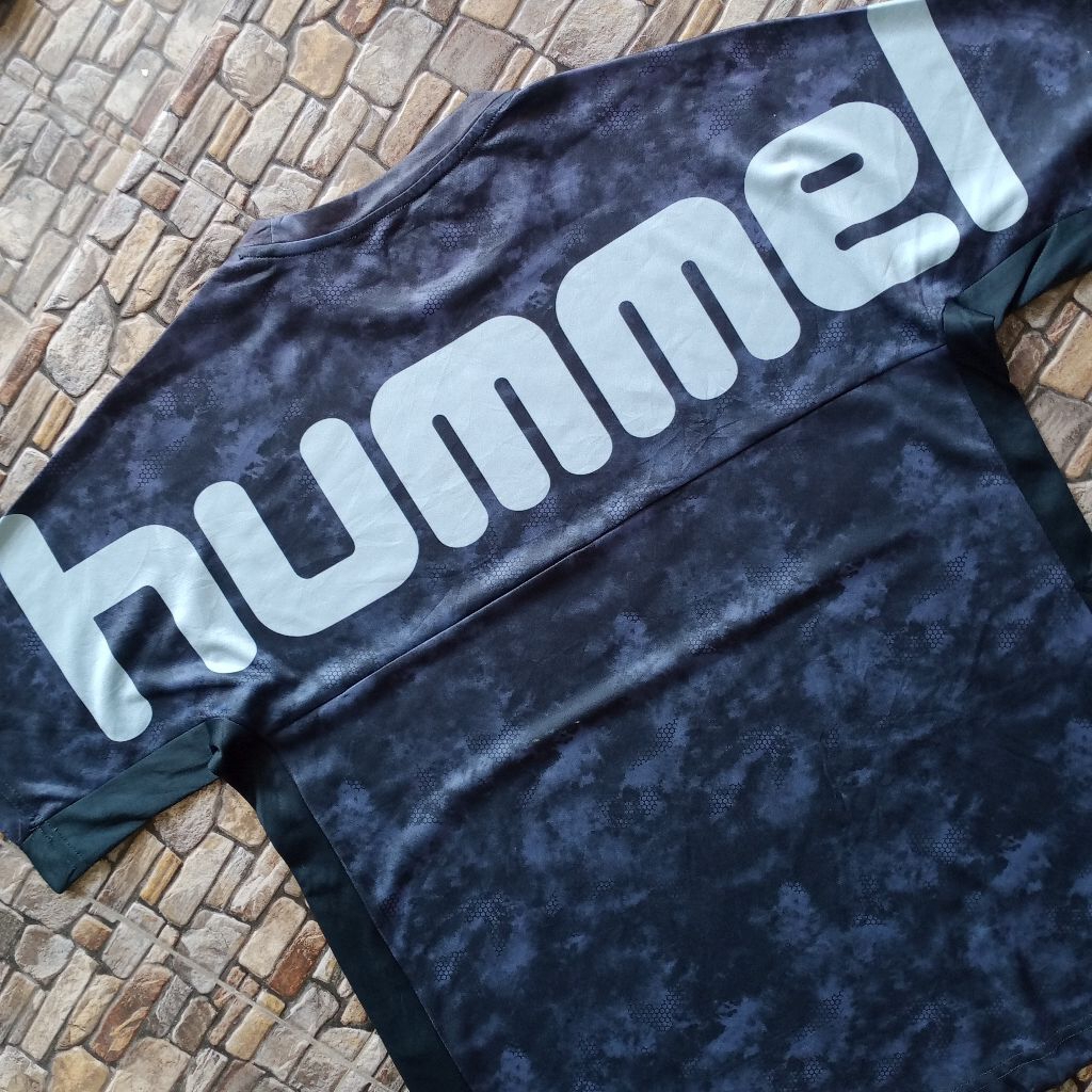 Jersey Hummel giant logo original preloved size L