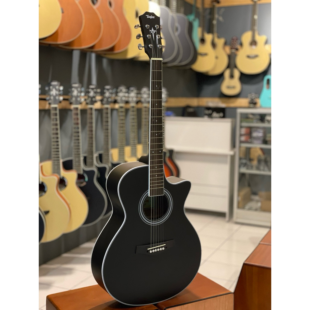 Gitar Akustik Taylor