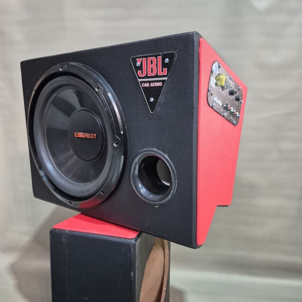Bass box 12inch / Subwoofer aktif 12inch EMBASSY EM-1289 Untuk Mitshubishi CANTER