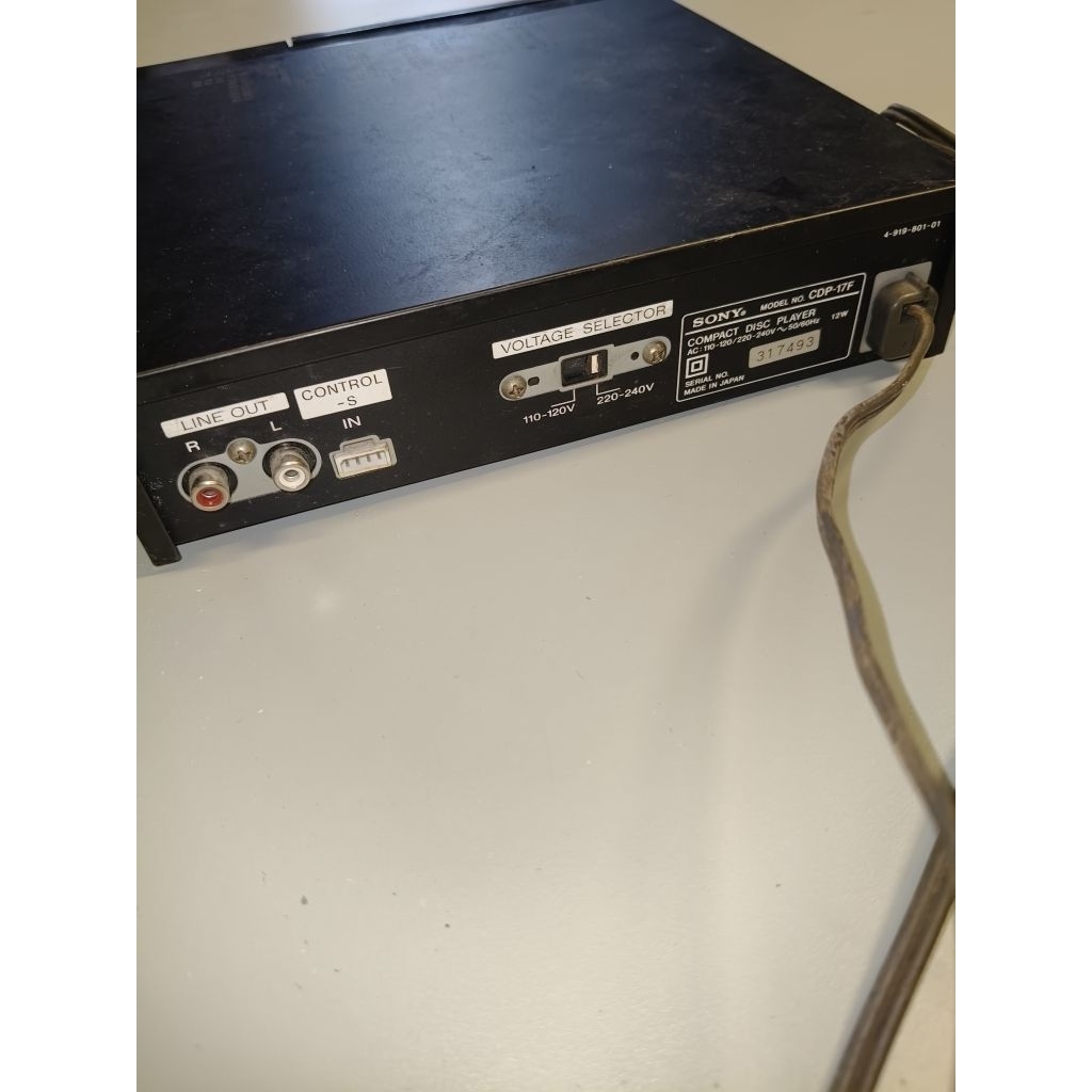 Compact disc player cdp-17f