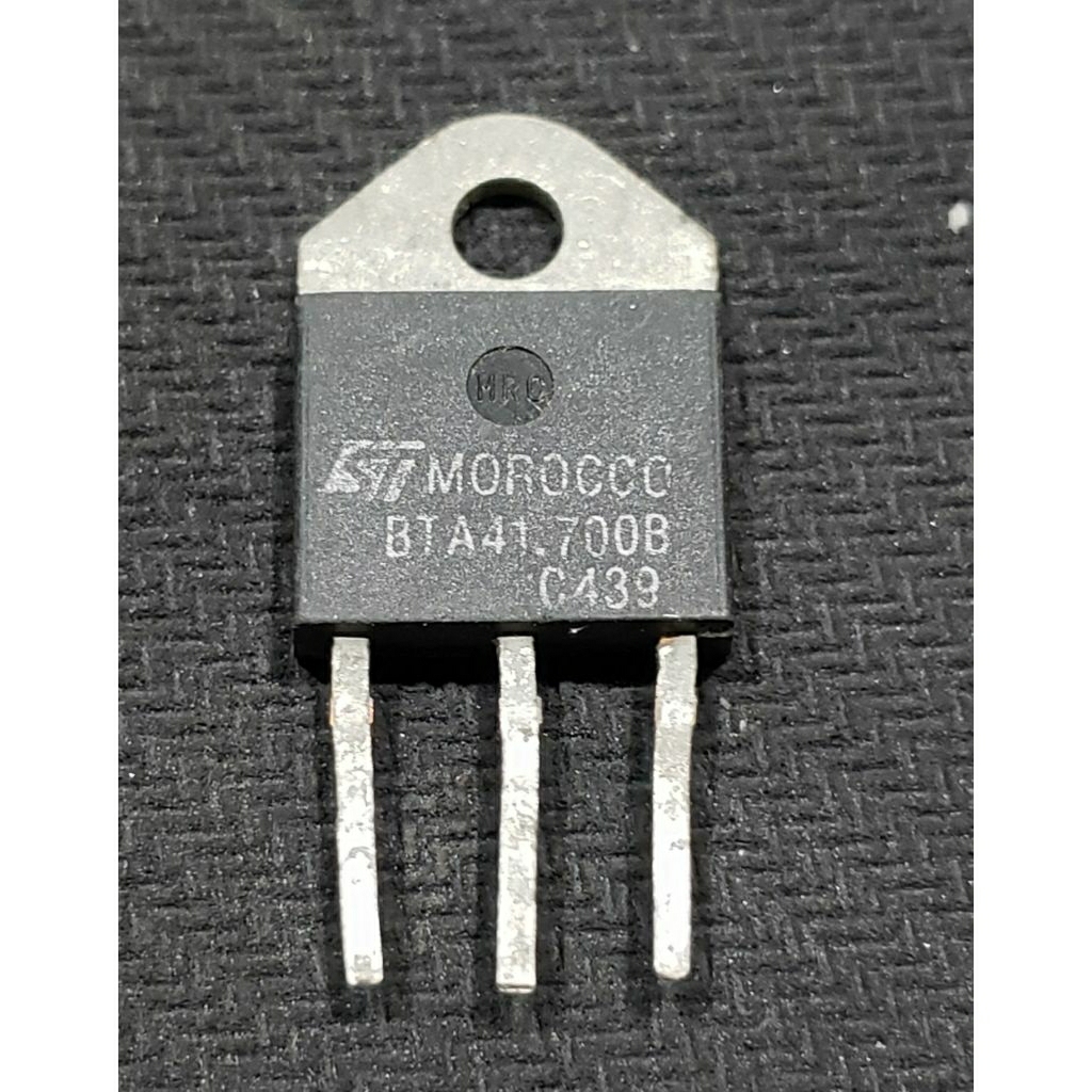 TRIAC BTA41-700B Copotan