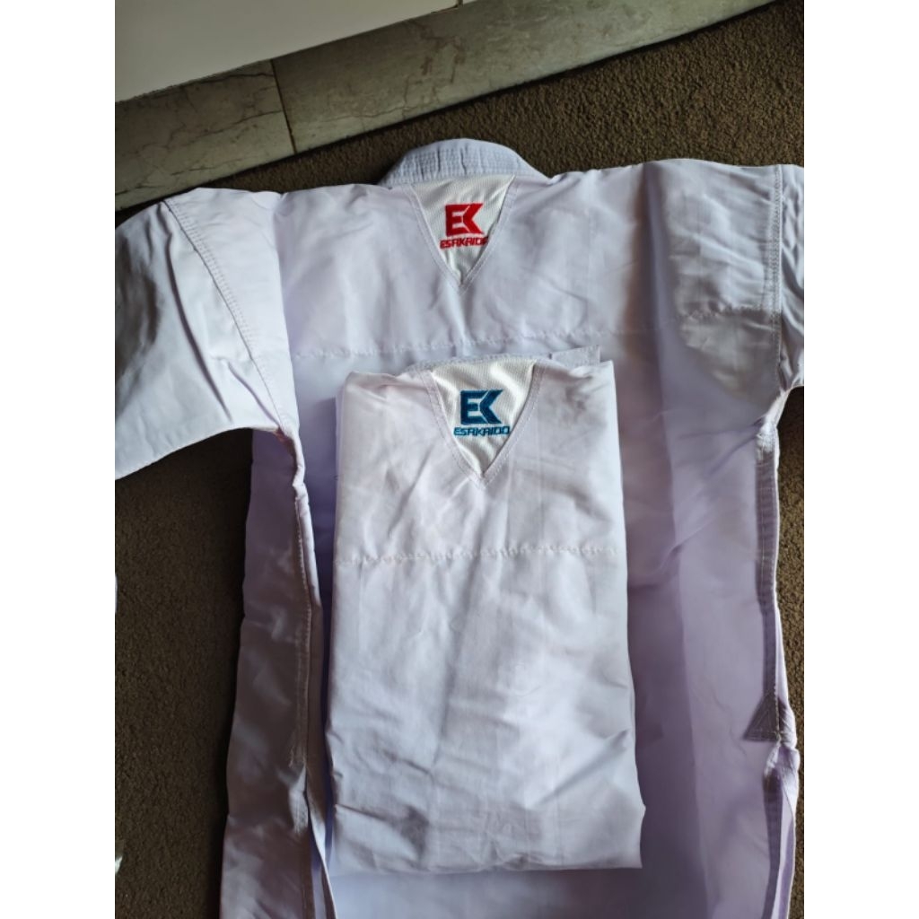 BAJU KARATE ESAKAIDO