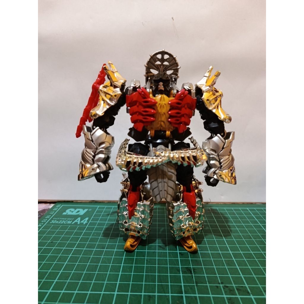 transformers slog voyager class platinum edition
