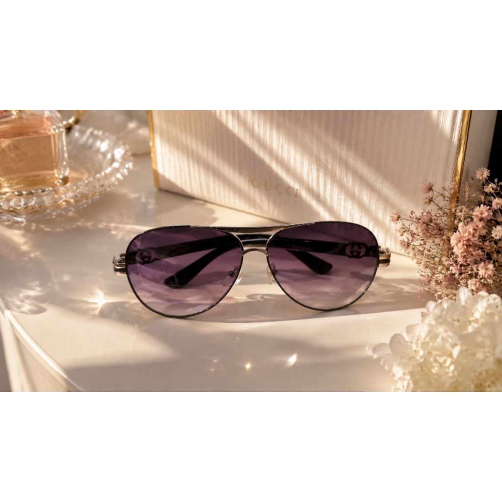 Kacamata Premium Aviator – Lensa Gradasi Ungu Elegan