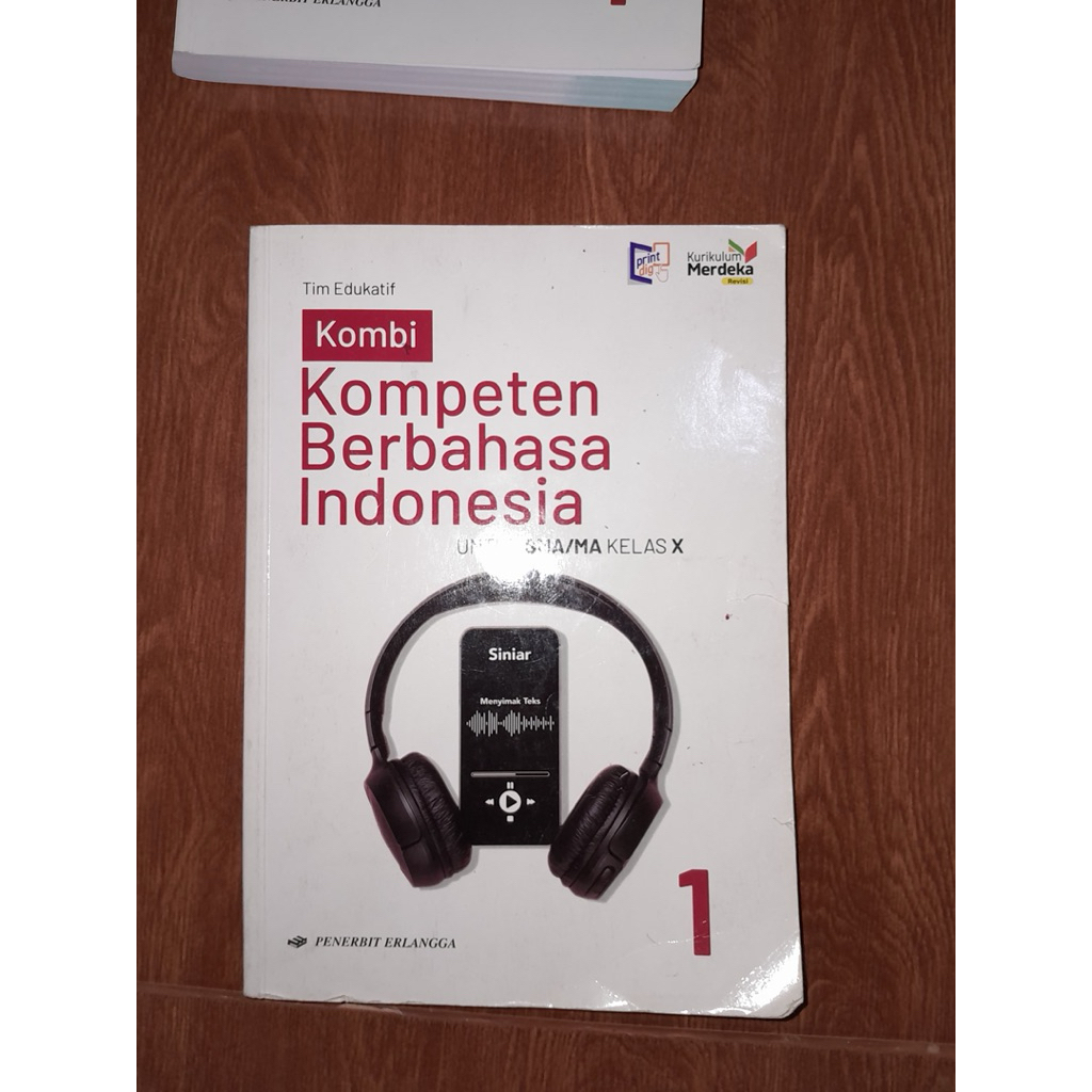 Preloved Kompeten Berbahasa Indonesia Kelas X - Buku Paket Kurikulum Merdeka