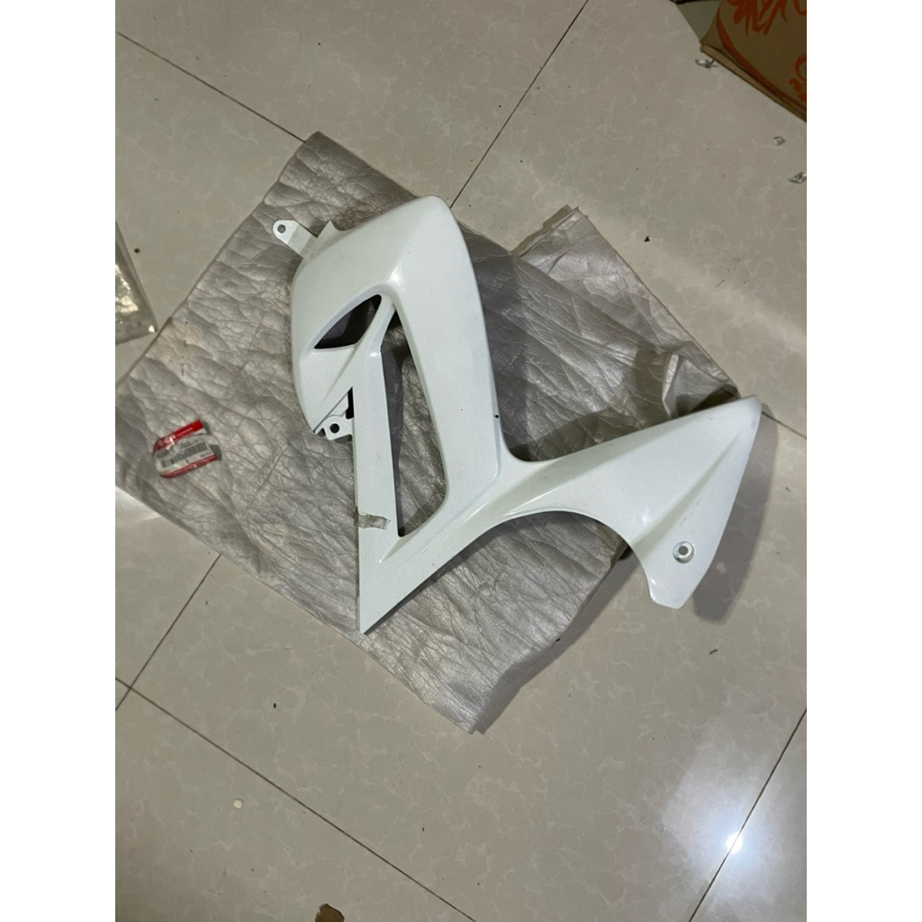bodi sayap depan satria fu thailand ckd cbu putih ori sgp