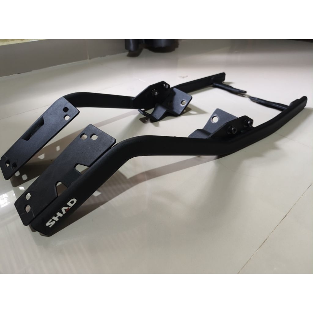 Breket top box shad r15 v3